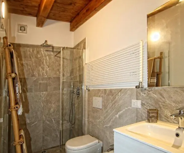 Bed & Breakfast Il Cuoco Pescatore, Ittiturismo Lecardonaie Du Pescou